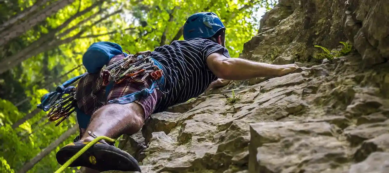 rock climbing in Nepal